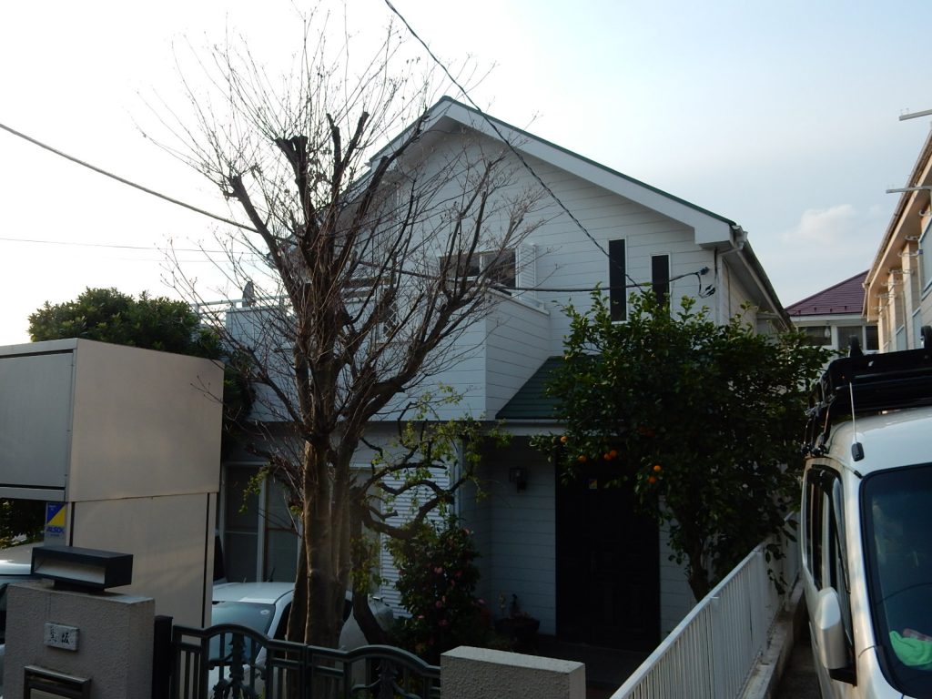 【横浜市港北区】２階建戸建て外壁塗装パーフェクトトップ before3